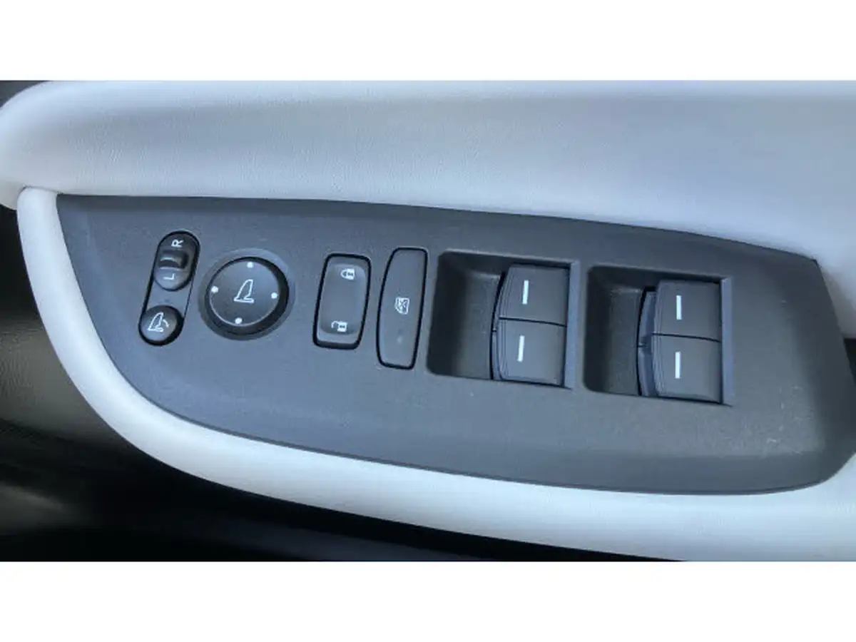 2021-honda-jazz-15-i-mmd-ex-107ps-big-12