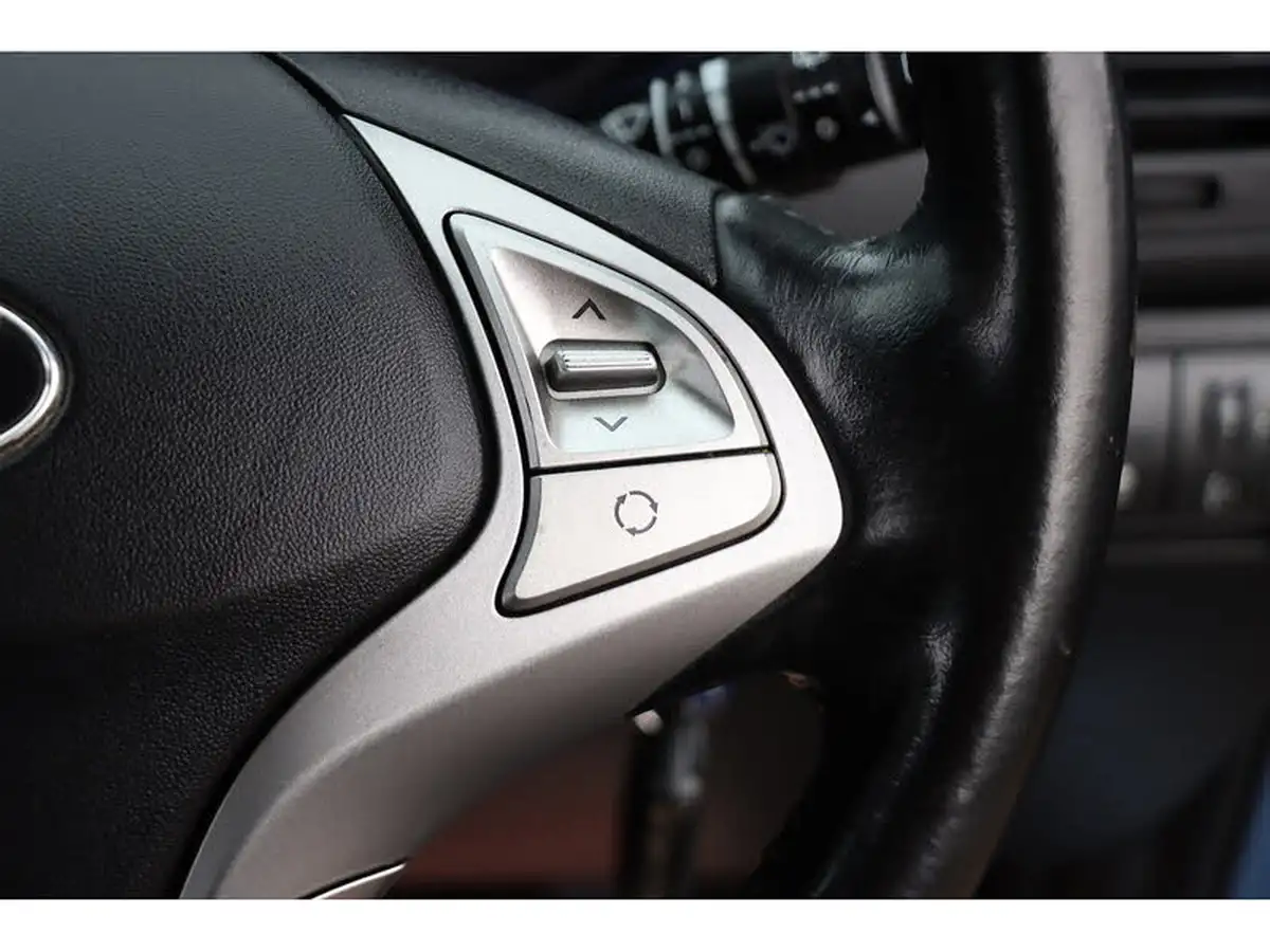 2015-hyundai-ix20-16-active-big-48