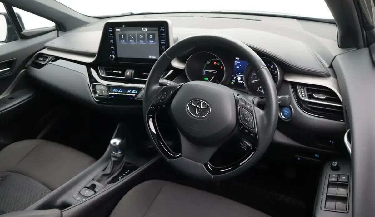 2022-toyota-c-hr-18-vvt-i-icon-big-9