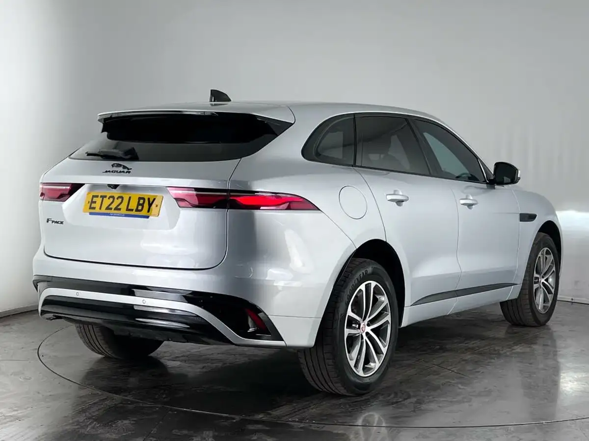 2022-jaguar-f-pace-20-d200-r-dynamic-s-big-4