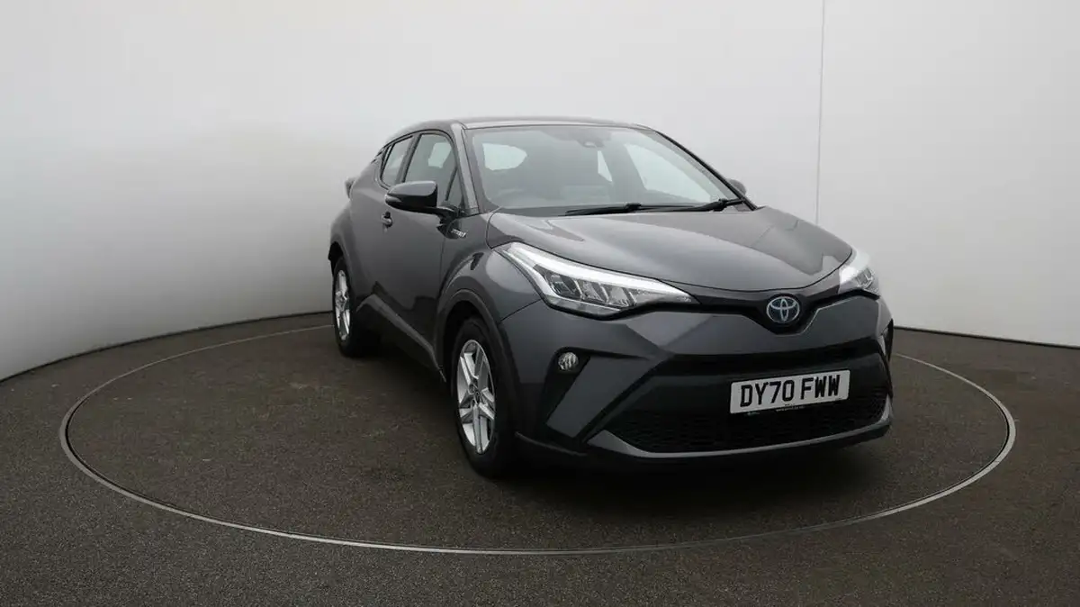 2020-toyota-c-hr-18-vvt-i-icon-parking-pack-big-42