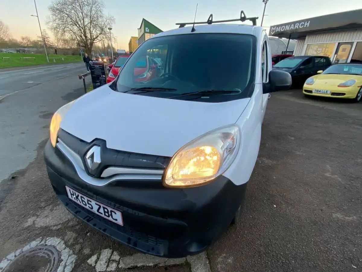 2015-renault-kangoo-15td-ml19-dci-75-business-panel-big-1