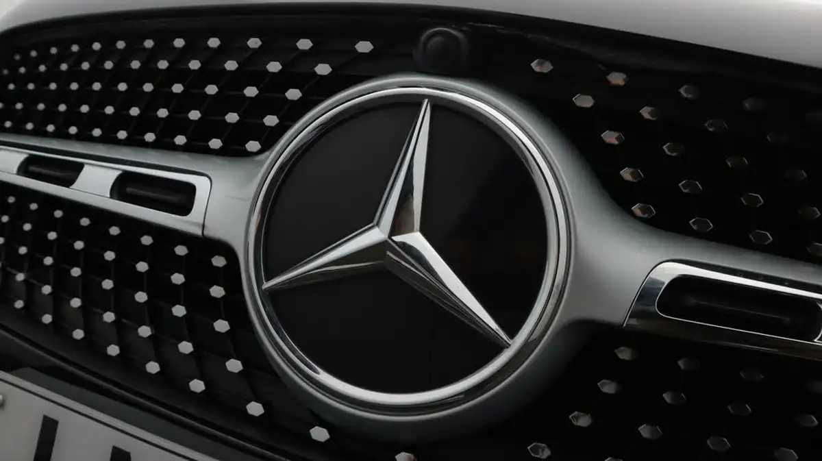 2021-mercedes-benz-gla-class-13-gla-180-amg-line-executive-1332cc-big-21