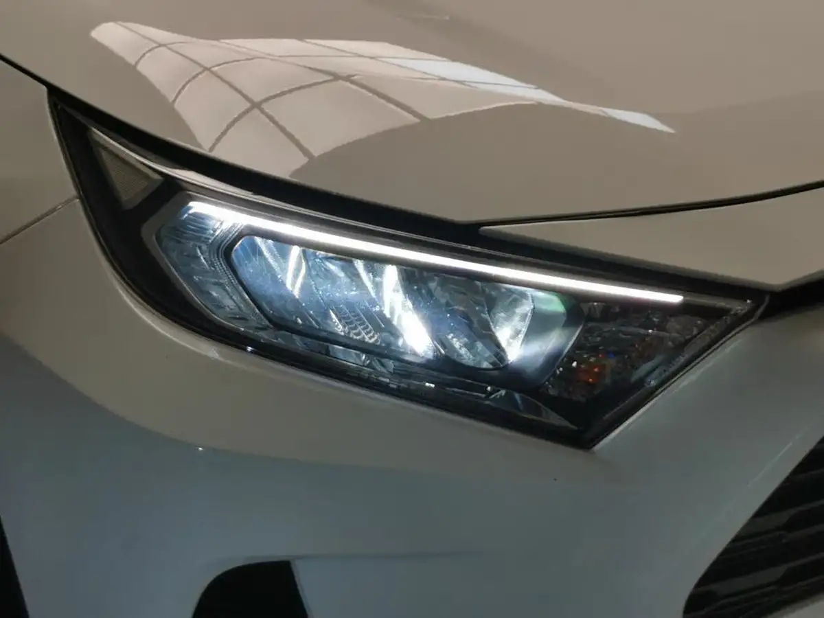 2021-toyota-rav4-25-vvt-i-icon-big-18