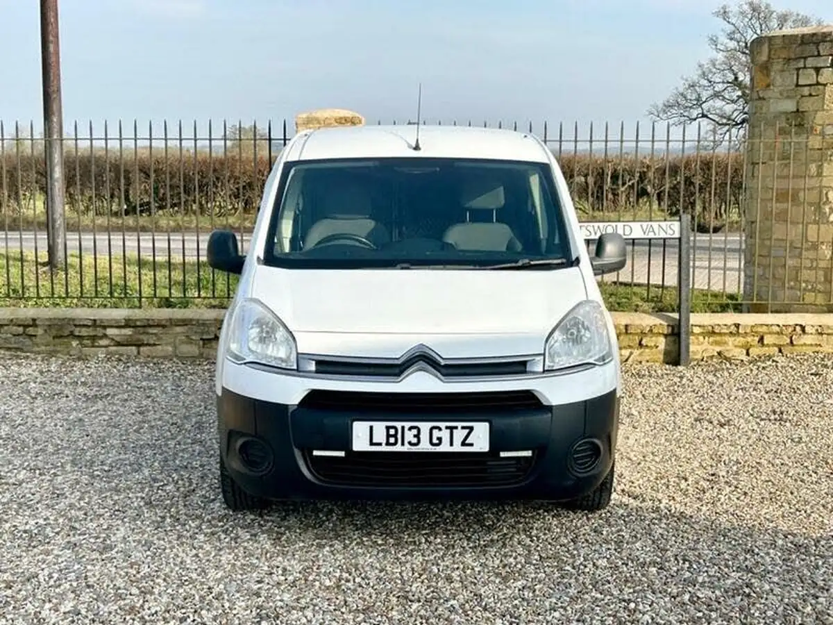 2013-citroen-berlingo-16td-l1-625-x-16hdi-75-panel-big-21