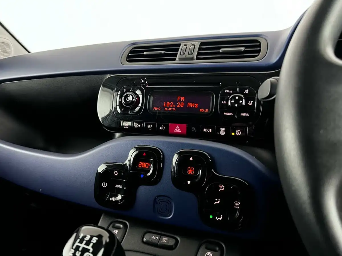 2017-fiat-panda-09-lounge-big-26