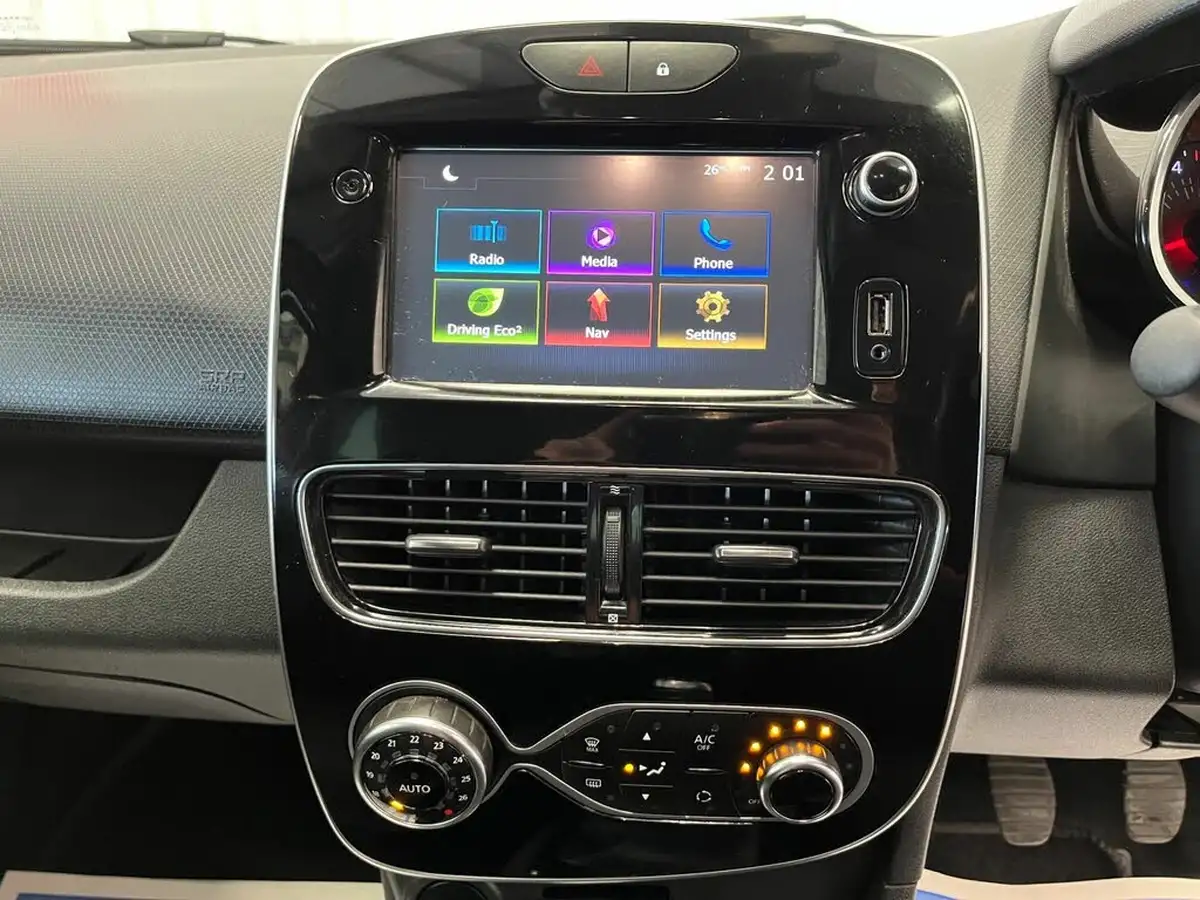 2018-renault-clio-15dci-gt-line-big-18