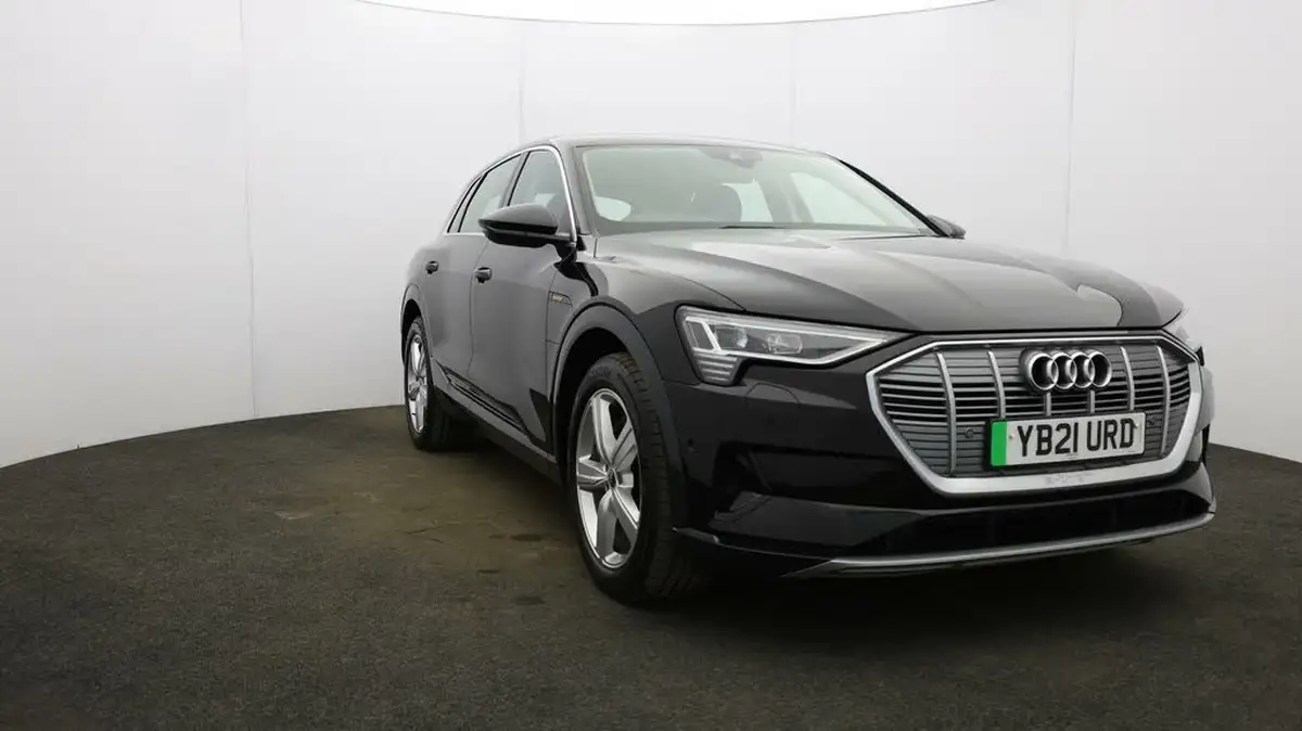 2021-audi-e-tron-50e-technik-station-wagon-big-0