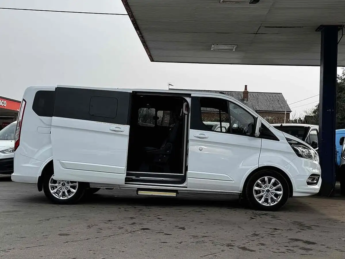 2023-ford-tourneo-custom-20tdci-320-l1-zetec-130pseu6dt-bus-8-seats-1997cc-auto-big-9