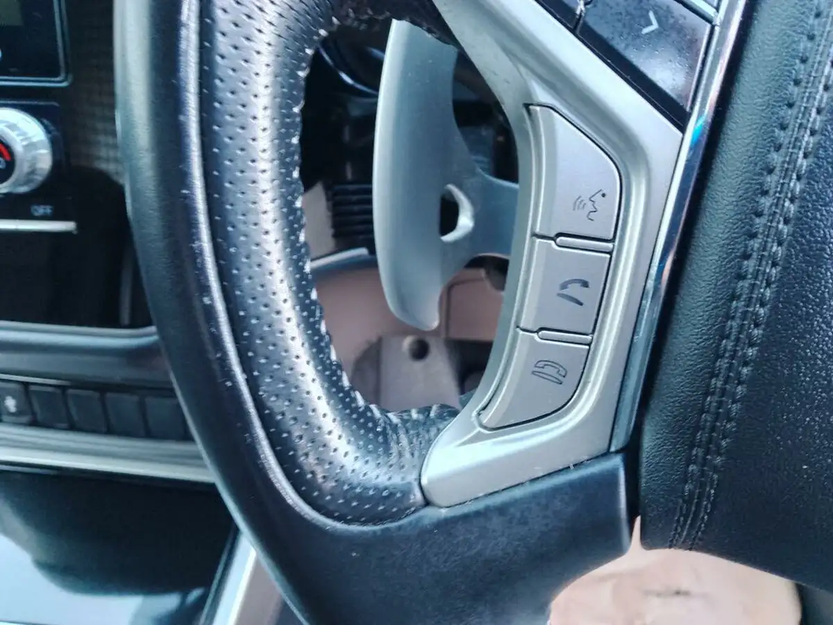 2020-mitsubishi-outlander-24-reflex-plus-commercial-big-45