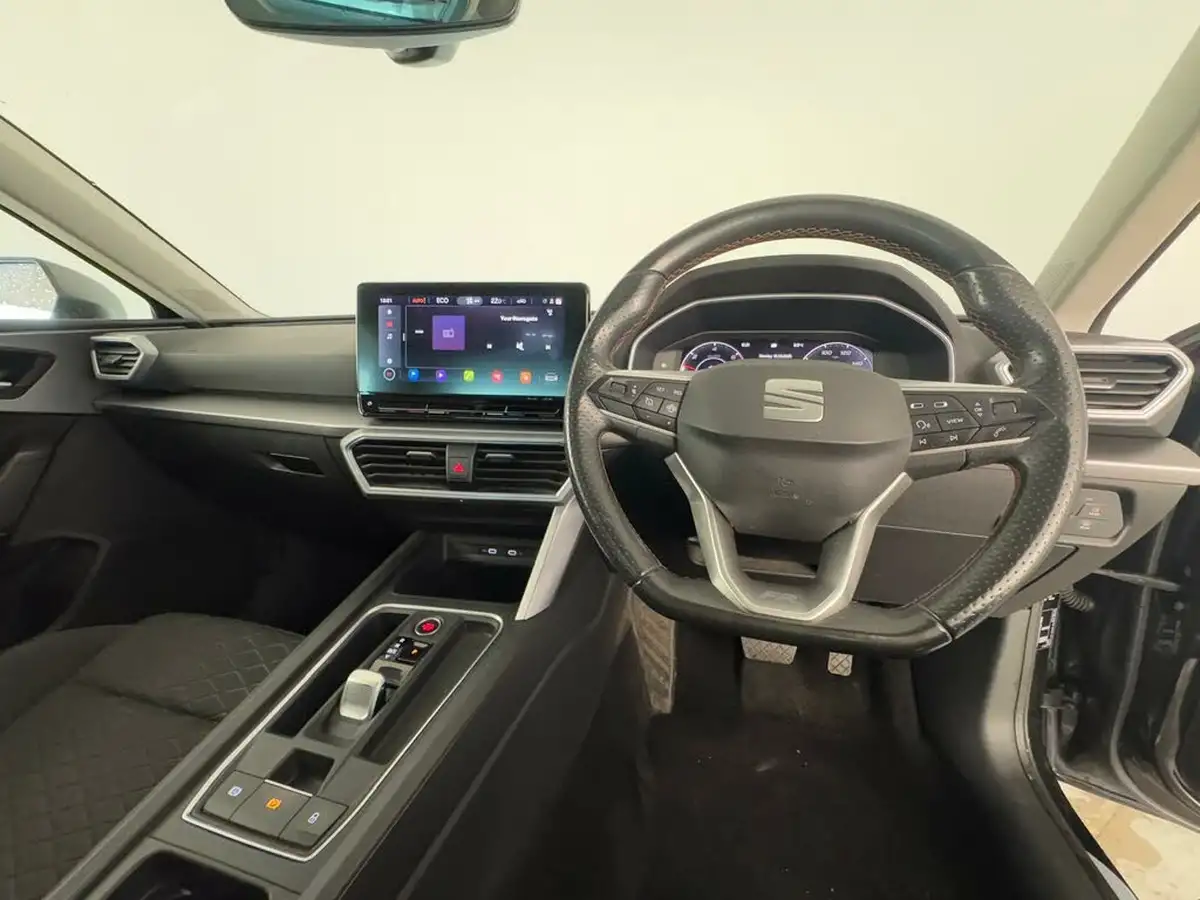2021-seat-leon-14-e-hybrid-fr-hatchback-big-24