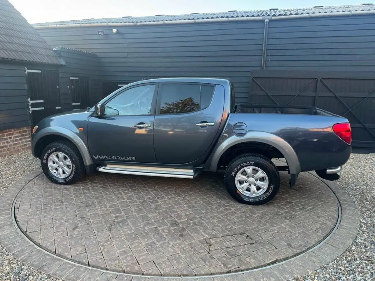 2008-mitsubishi-l200-25td-warrior-double-pickup-big-18