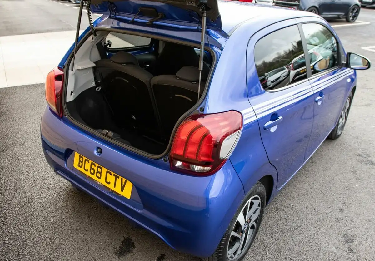 2019-peugeot-108-10-collection-hatchback-big-37