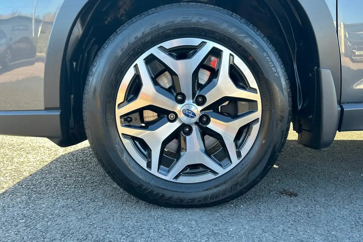 2021-subaru-forester-big-8