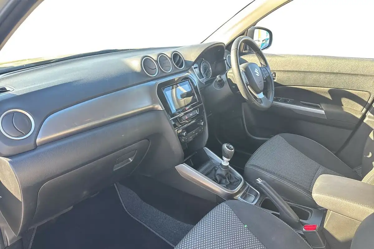 2020-suzuki-vitara-14-boosterjet-sz-t-129ps-mild-hybrid-big-13