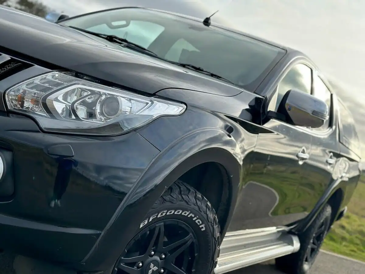 2018-mitsubishi-l200-24di-d-barbarian-eu6-big-52