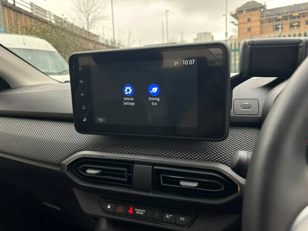 2022-dacia-sandero-10-tce-comfort-90bhp-big-33