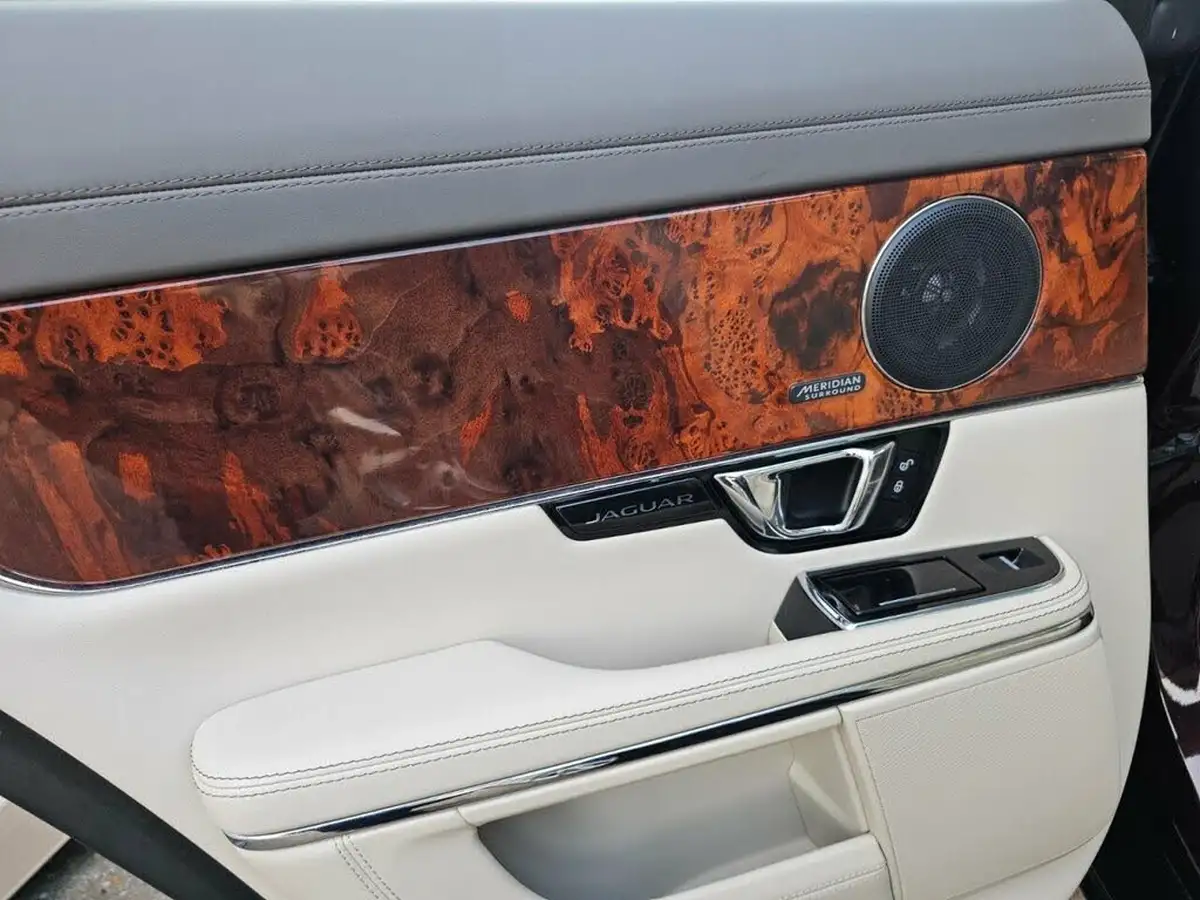 2014-jaguar-xj-series-30td-xj-portfolio-swb-auto-big-34