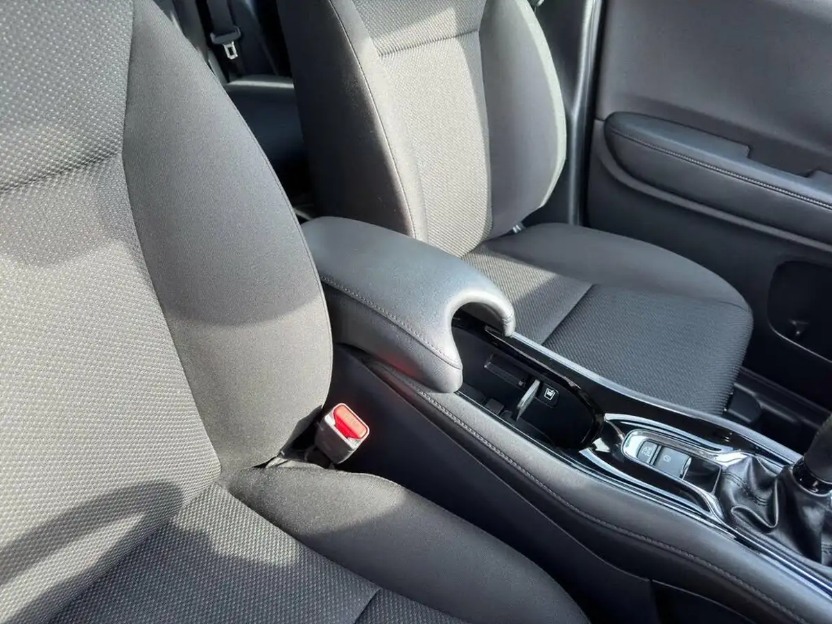 2016-honda-hr-v-16-i-dtec-se-navi-big-18
