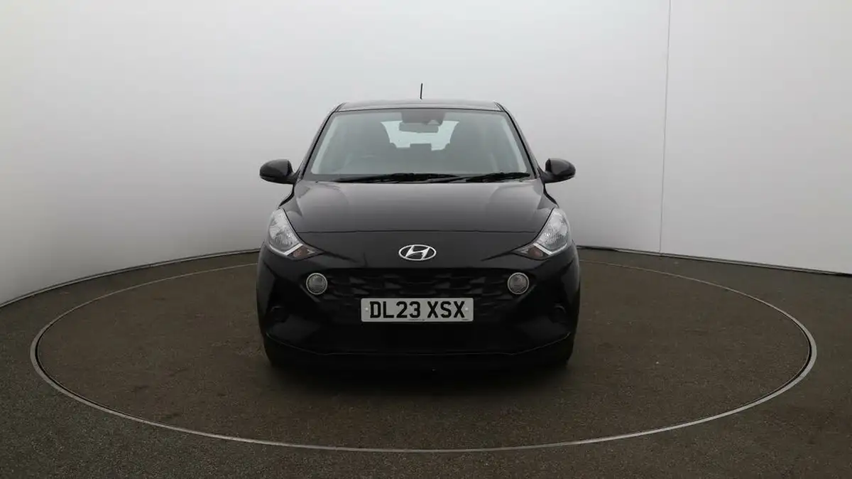 2023-hyundai-i10-10-se-big-2