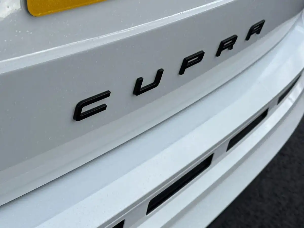 2024-cupra-ateca-15-ecotsi-v2-big-26
