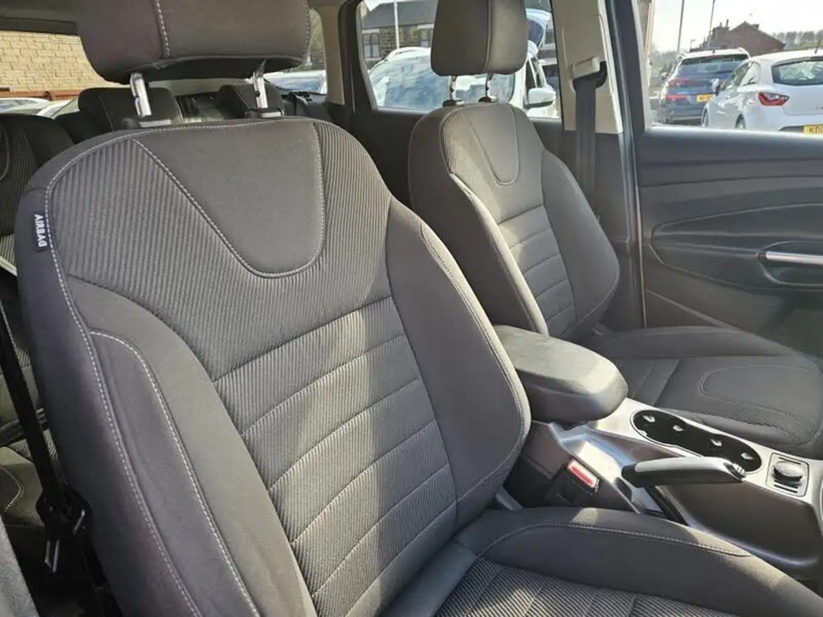 2016-ford-kuga-15t-zetec-150ps-big-23