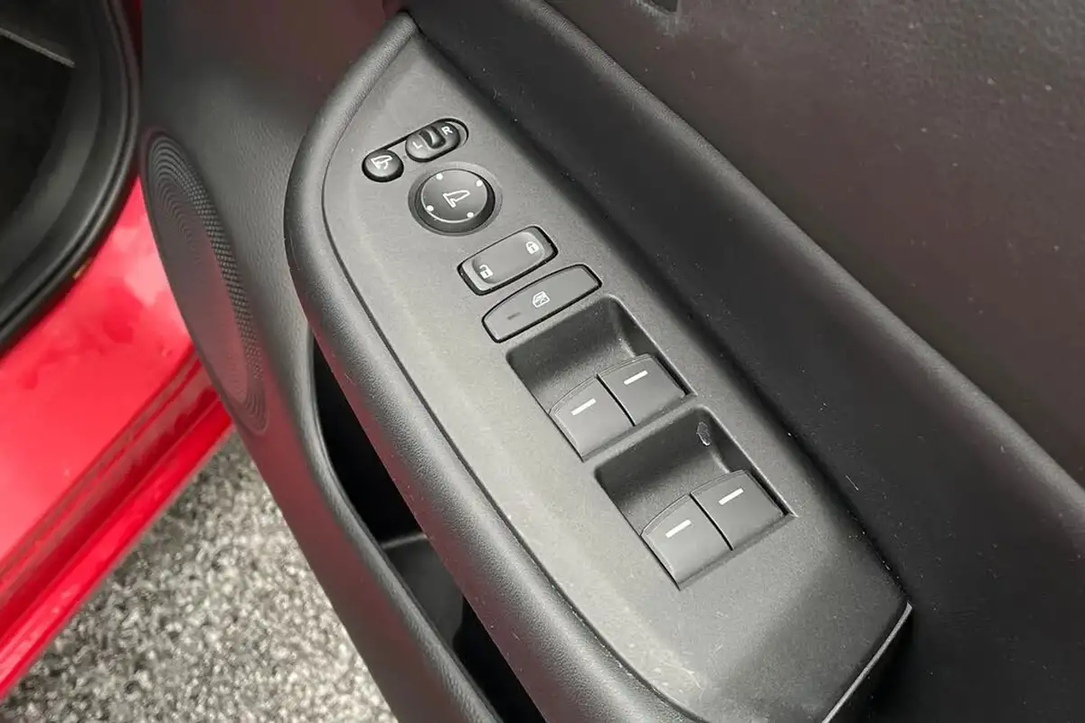 2021-honda-jazz-15-i-mmd-ex-107ps-big-18