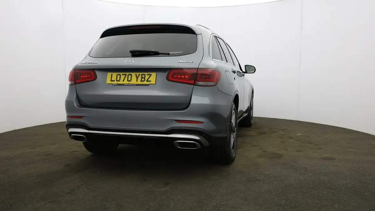 2021-mercedes-benz-glc-class-20d-glc220d-amg-line-station-wagon-5d-1950cc-4matic-plus-big-54