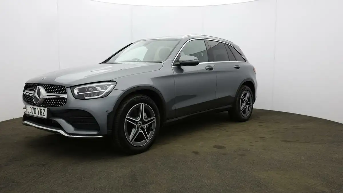2021-mercedes-benz-glc-class-20d-glc220d-amg-line-station-wagon-5d-1950cc-4matic-plus-big-30