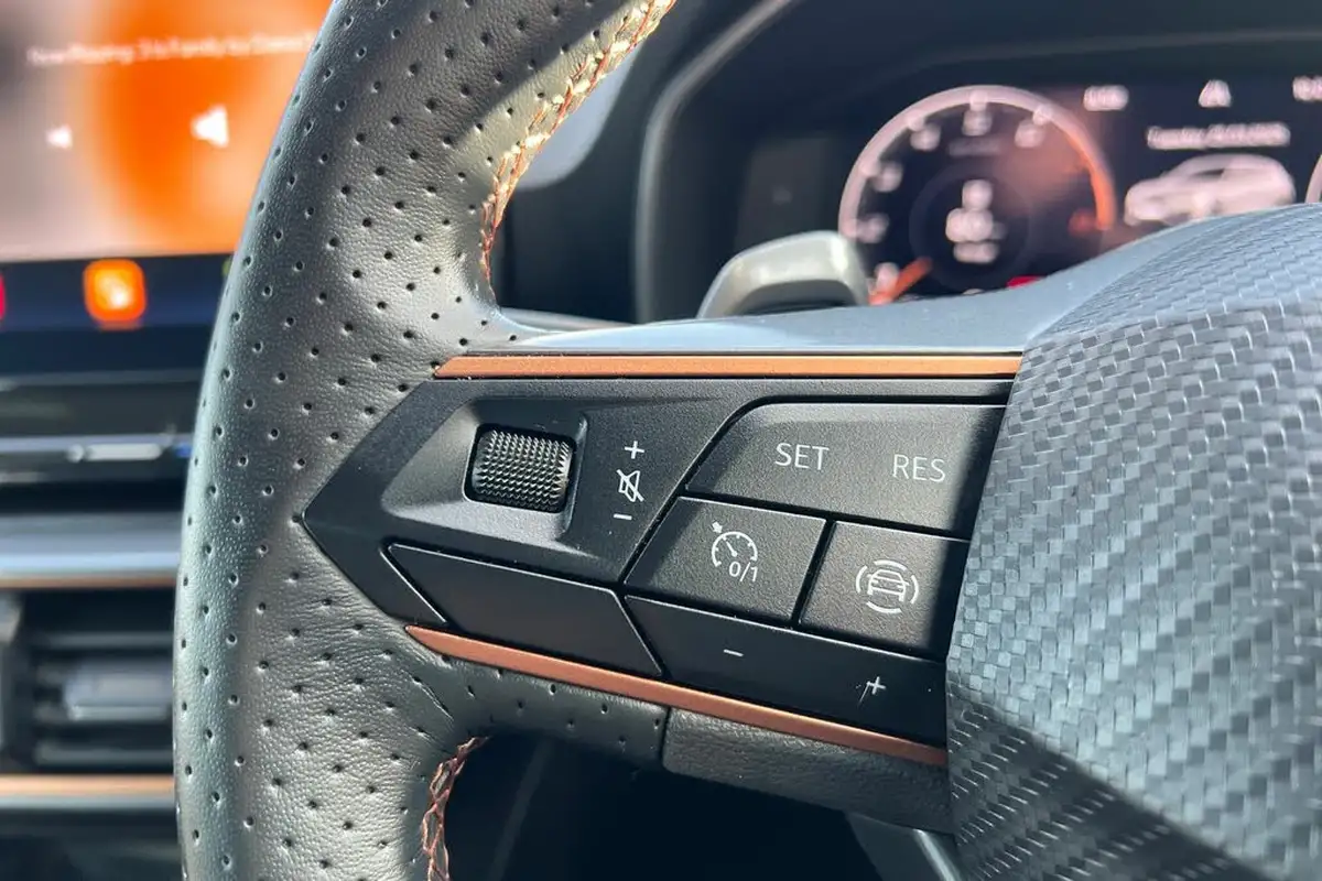 2023-cupra-leon-nf-20-tsi-vz1-big-24