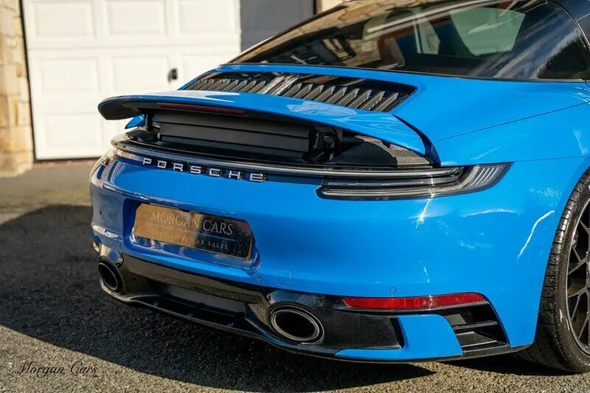 2021-porsche-911-30-targa-4s-big-12