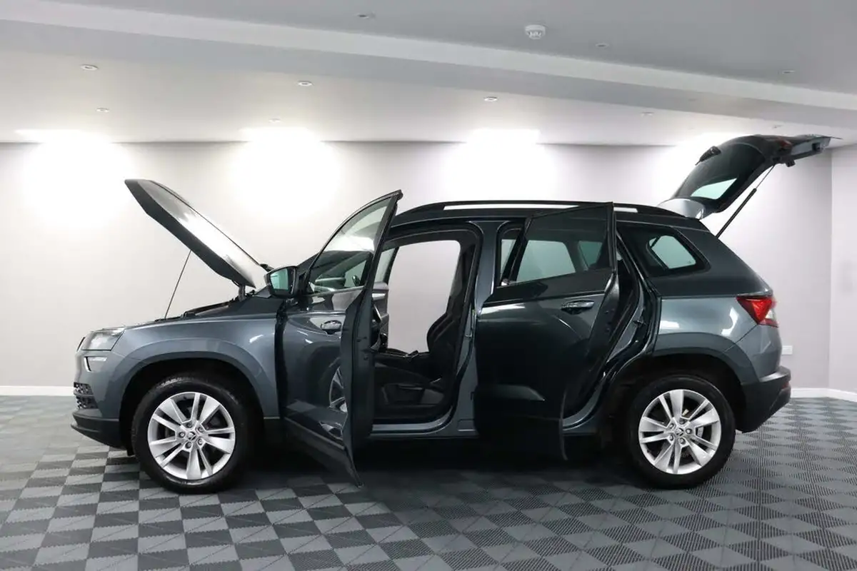 2019-skoda-karoq-16tdi-se-technology-big-14