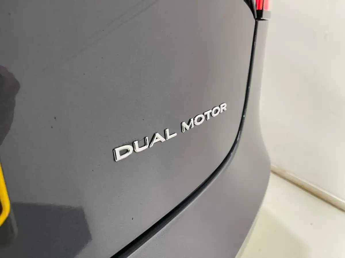 2021-tesla-model-3-e-long-range-awd-big-13
