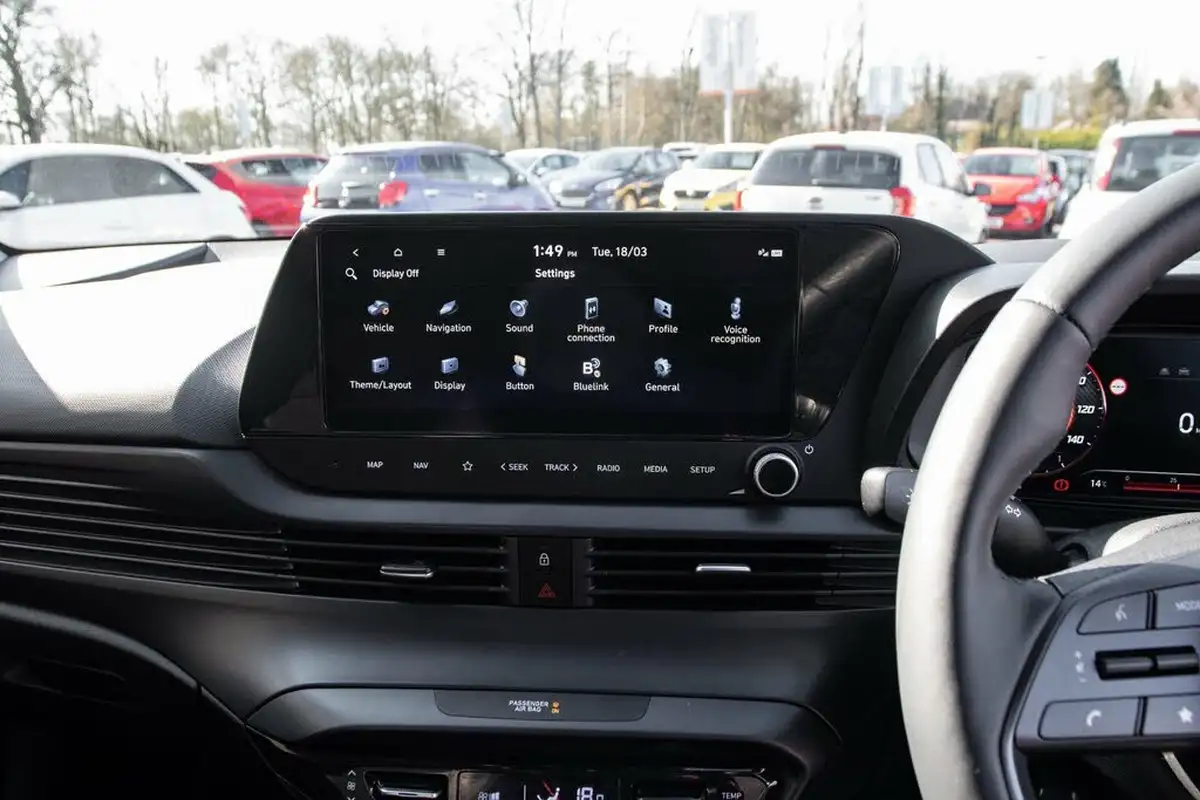 2024-hyundai-i20-10-t-gdi-premium-big-26