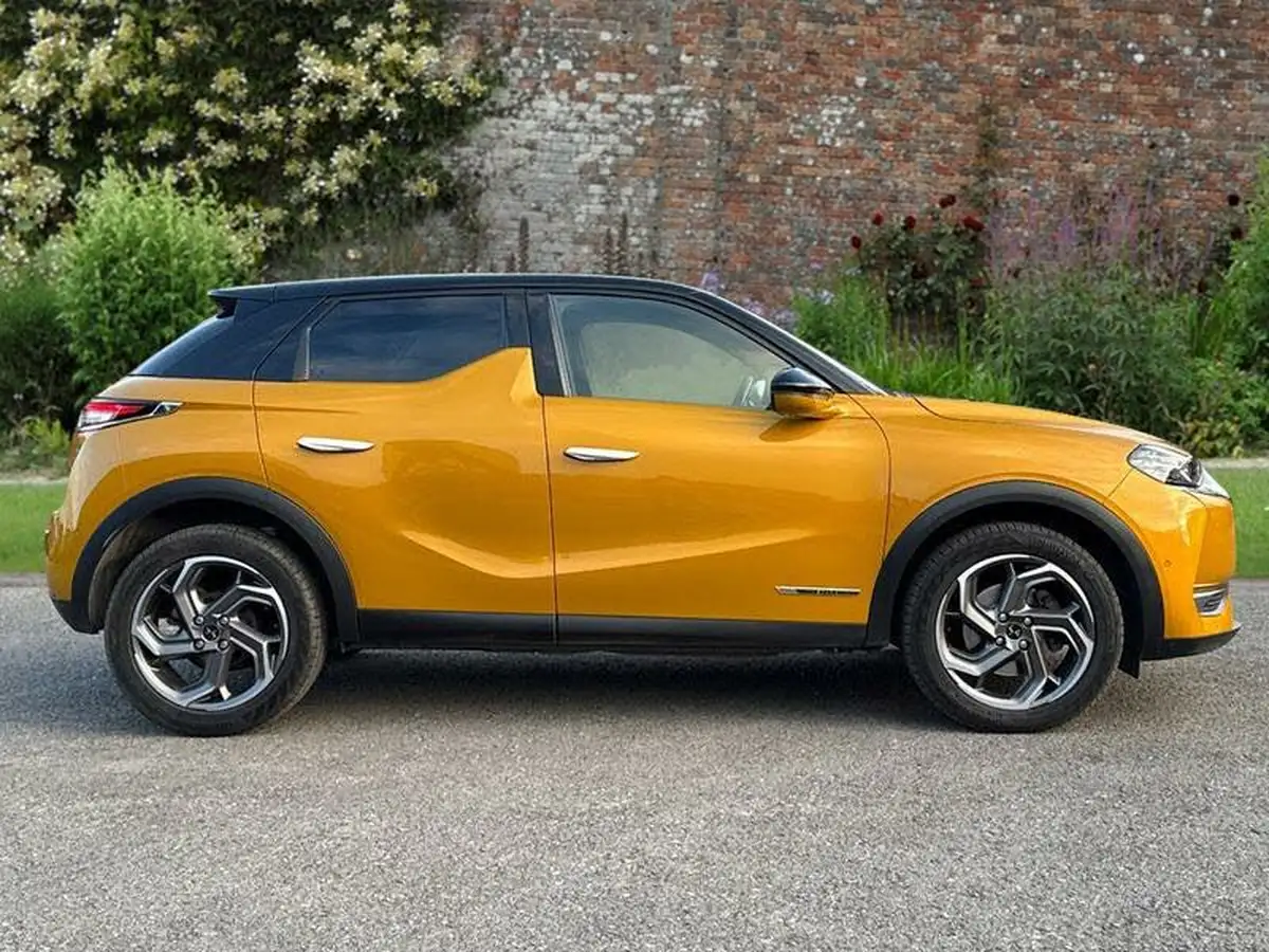 2019-ds-ds-3-crossback-12-puretech-ultra-prestige-130ps-big-2