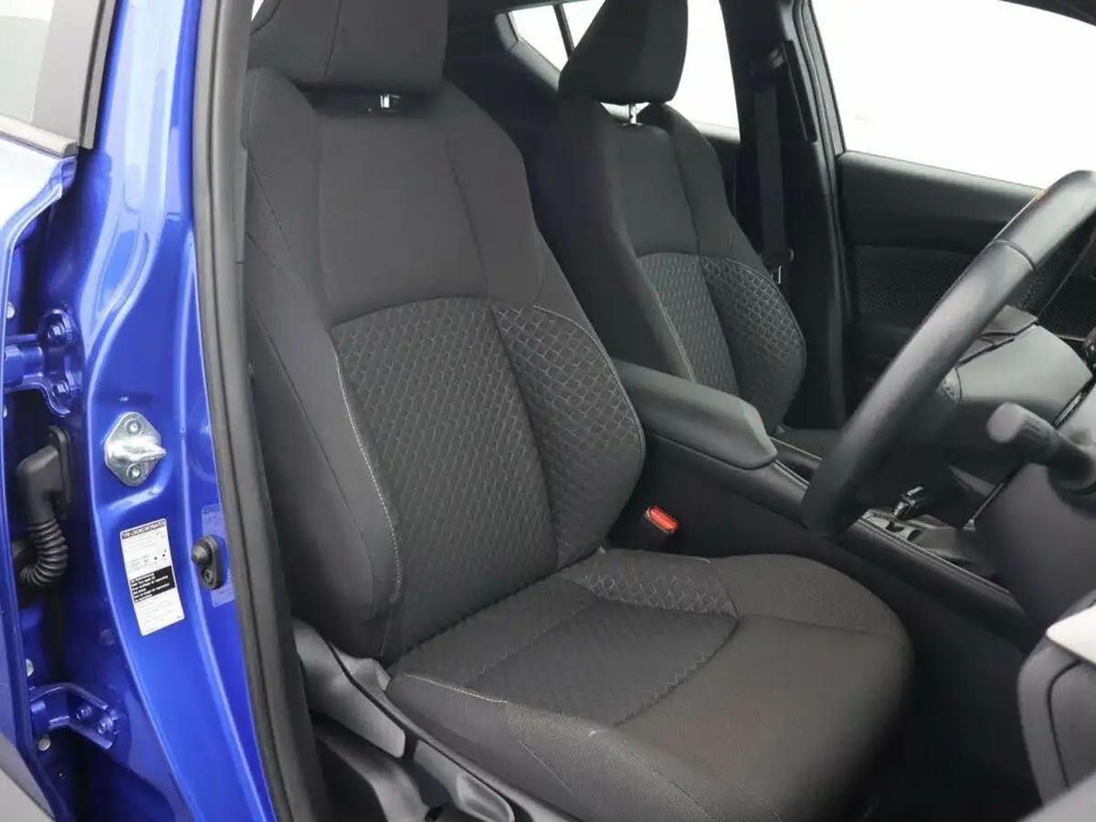 2021-toyota-c-hr-18-vvt-i-icon-big-20