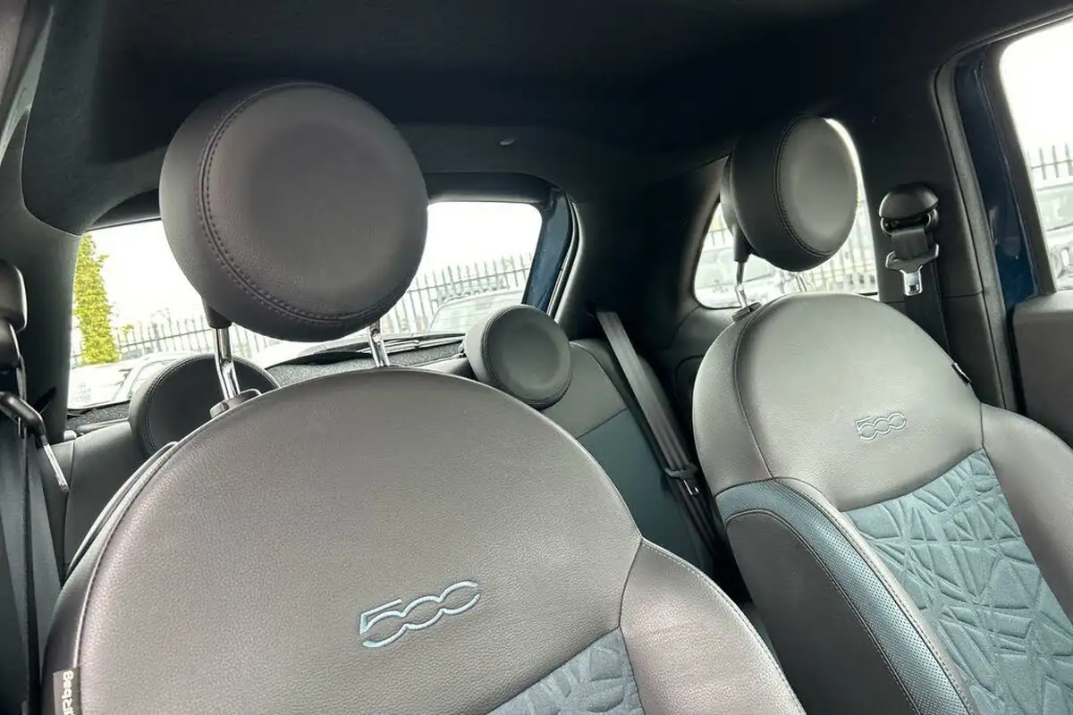 2020-fiat-500-10-launch-edition-big-25