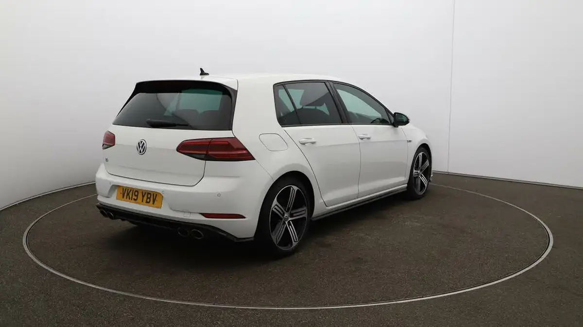 2019-volkswagen-golf-20-tsi-r-300ps-hatchback-5d-dsg-big-7
