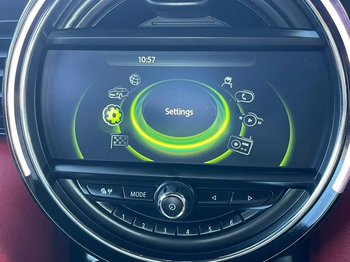 2016-mini-cooper-20-cooper-jcw-big-28