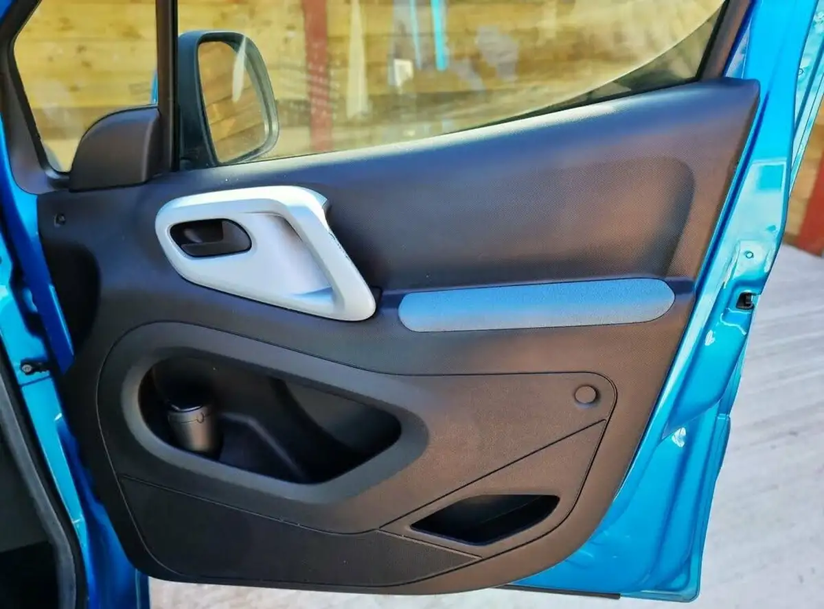 2014-citroen-berlingo-16td-vtr-90ps-airdream-egs6-big-22