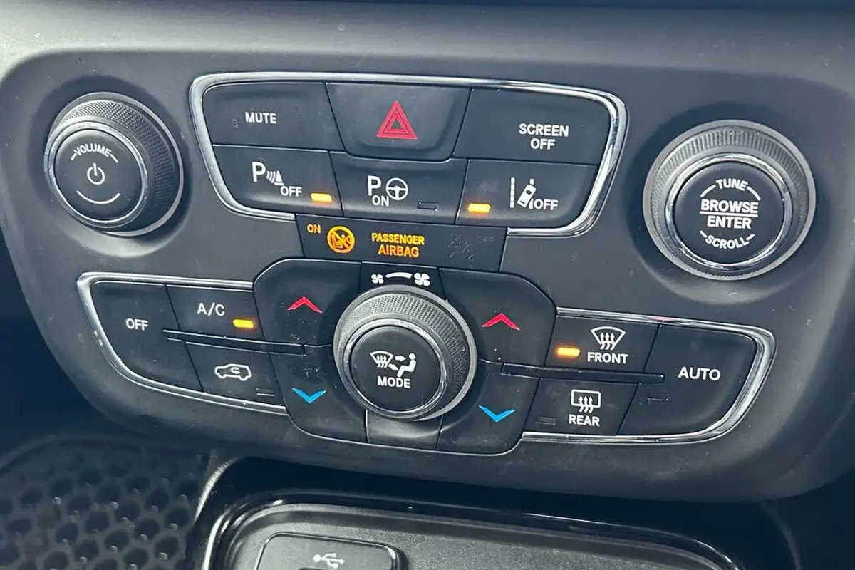 2018-jeep-compass-14-multiair-ii-limited-138bhp-big-9