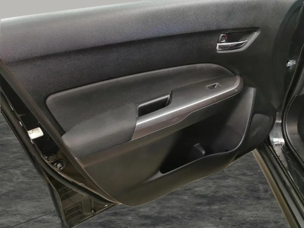 2019-suzuki-vitara-10-boosterjet-sz4-big-30