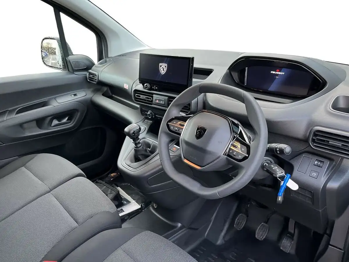 2024-peugeot-partner-15-bluehdi-professional-100pseu6d-big-4