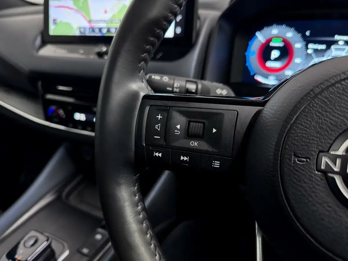 2022-nissan-qashqai-15-tekna-big-35