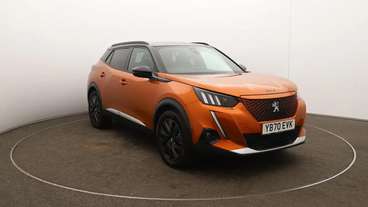 2021-peugeot-2008-suv-e-gt-big-47