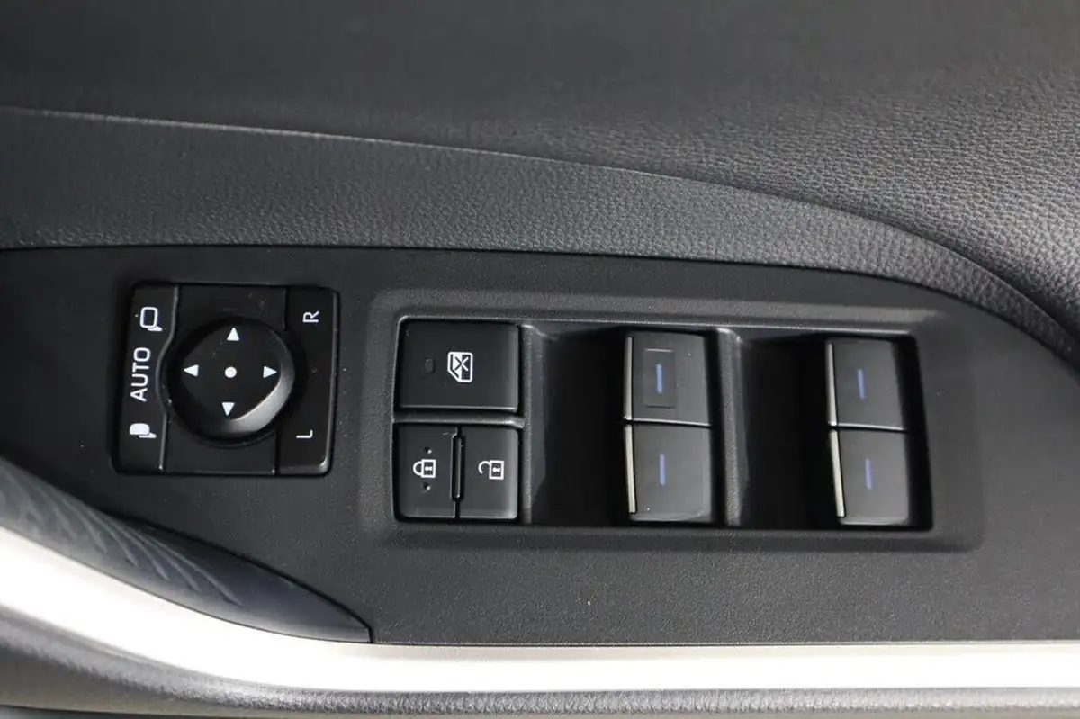 2022-toyota-rav4-25-vvt-i-design-215bhp-big-26
