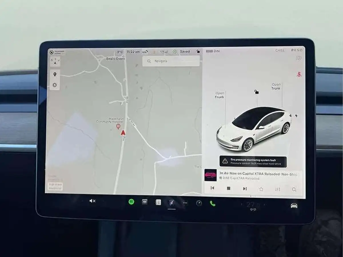 2021-tesla-model-3-e-long-range-awd-big-38