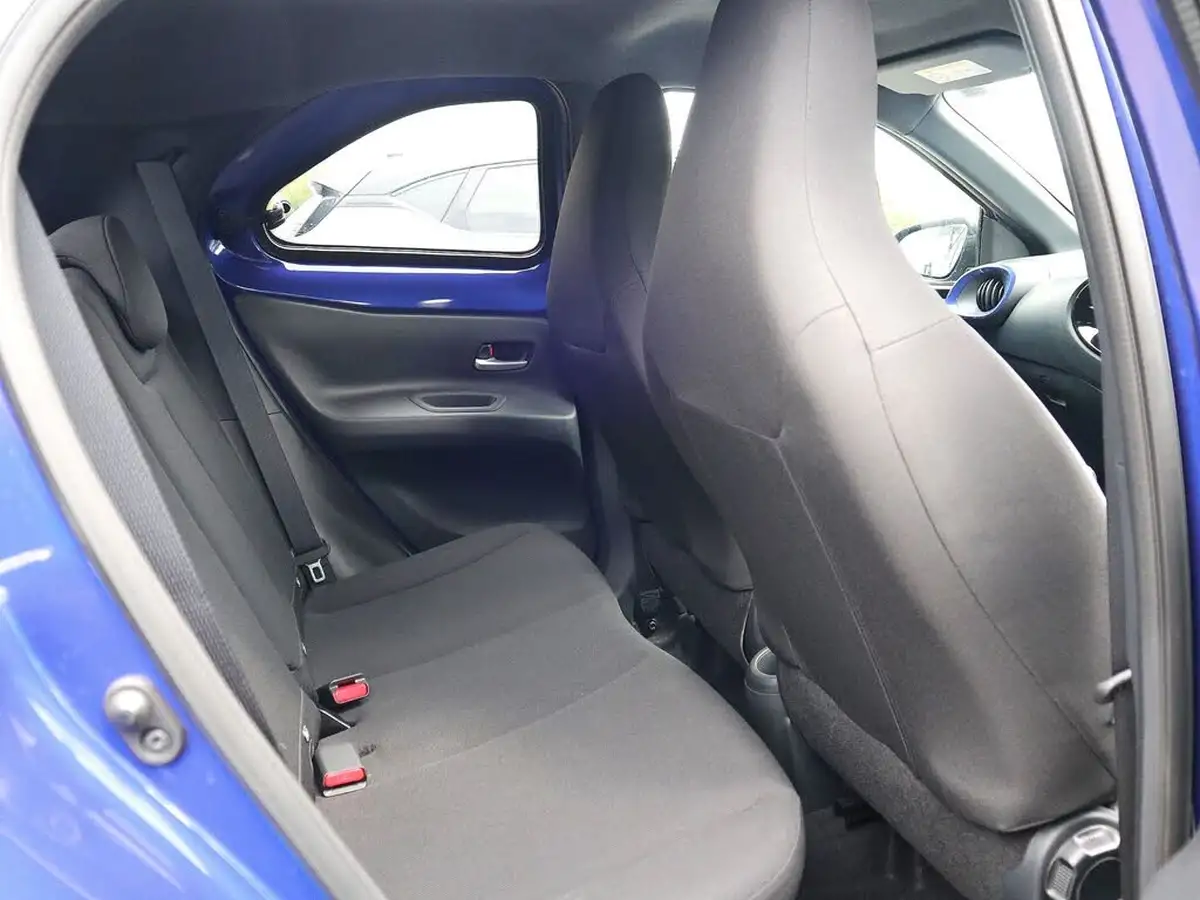 2023-toyota-aygo-x-10-vvt-i-edge-big-3