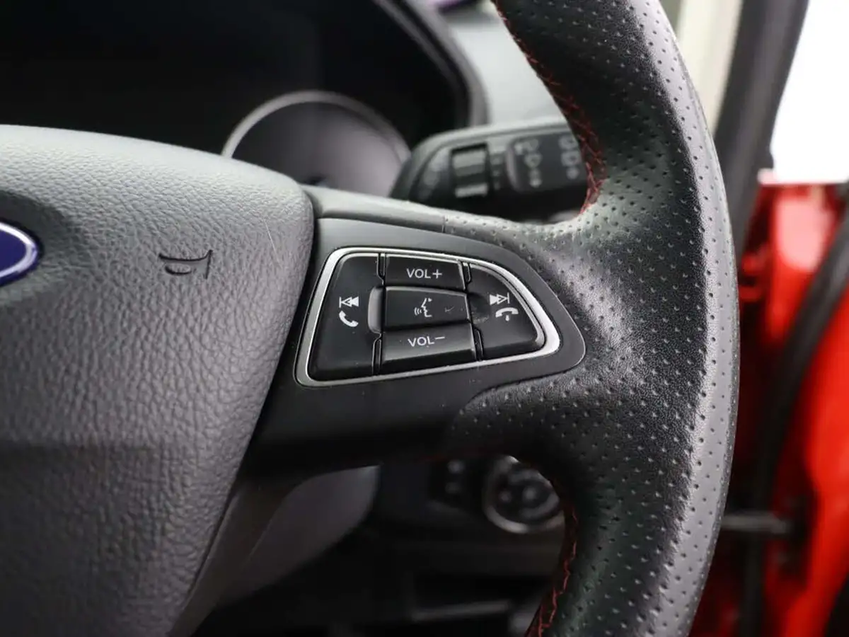 2020-ford-ecosport-10t-st-line-125ps-big-26