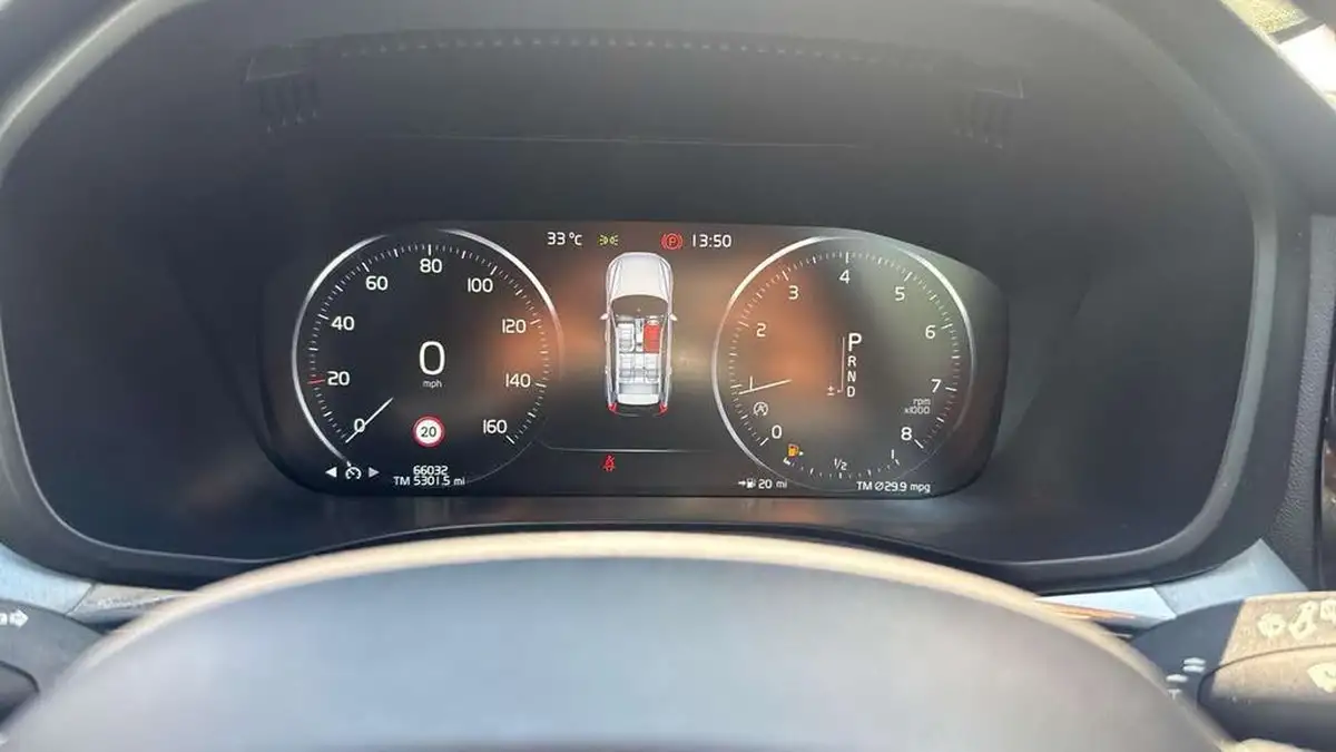 2019-volvo-xc60-20-t5-momentum-awd-big-10